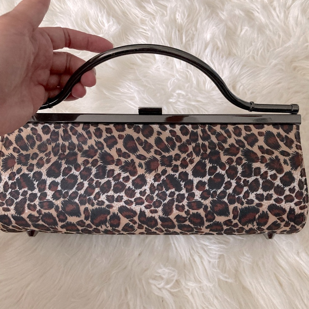 Boutique Cheetah hand bag